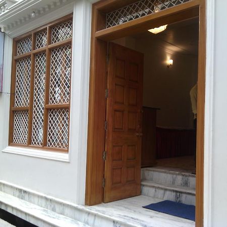 Dynasty Guest House Varanasi Exterior photo