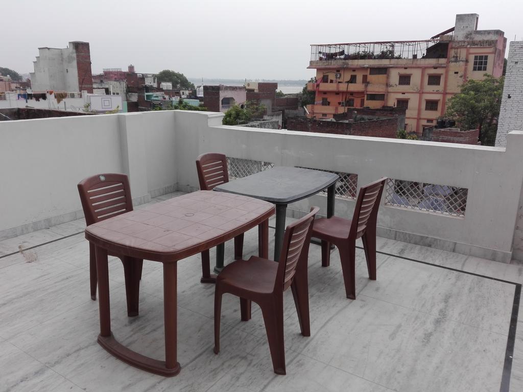 Dynasty Guest House Varanasi Exterior photo